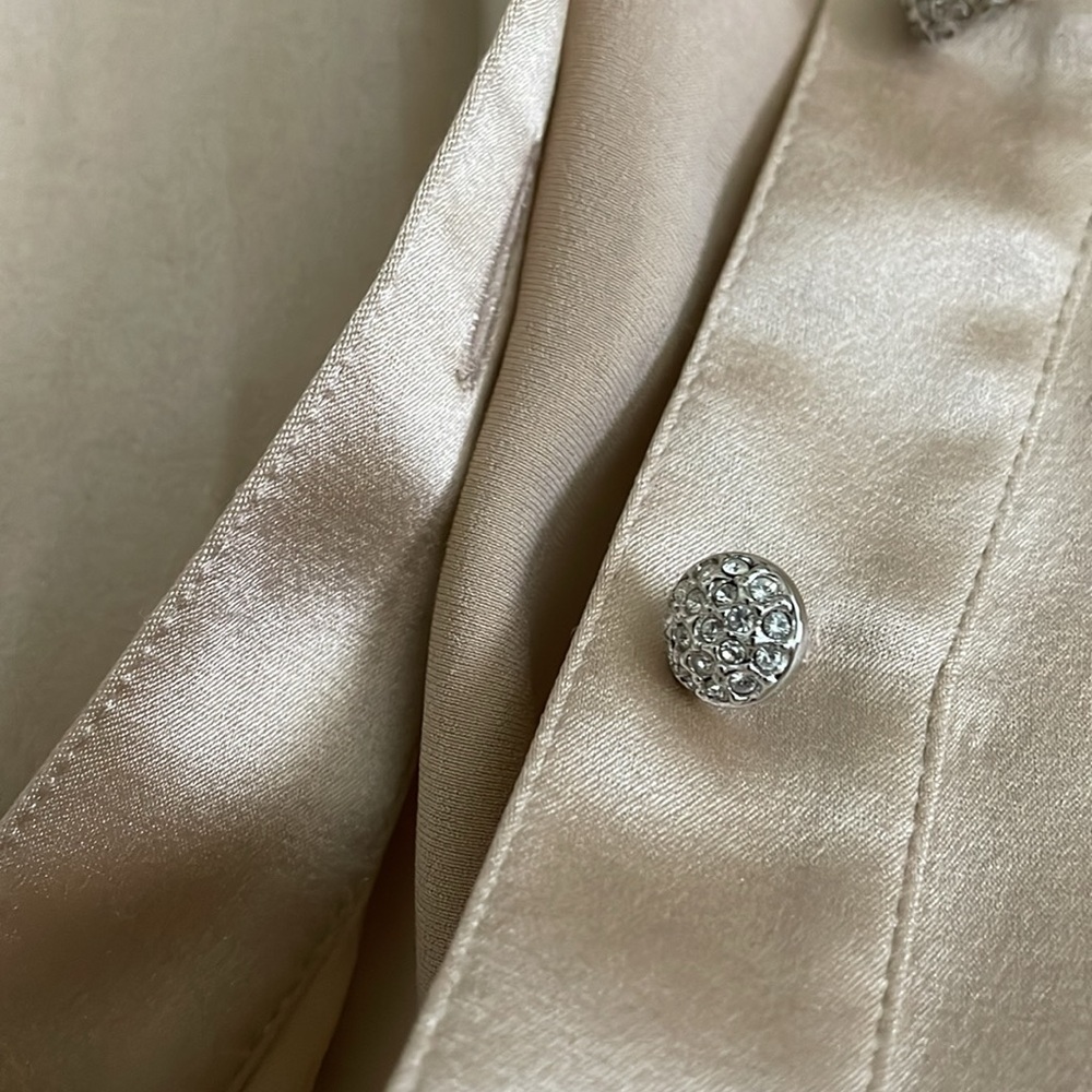 St. John silk Ruffled Long Sleeve button up Blouse champagne crystal buttons - Picture 7 of 17
